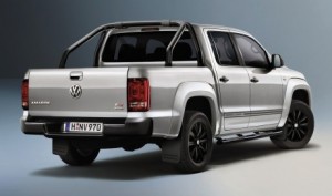 2015_volkswagen_amarok_dark_edition_02-0929-460x272