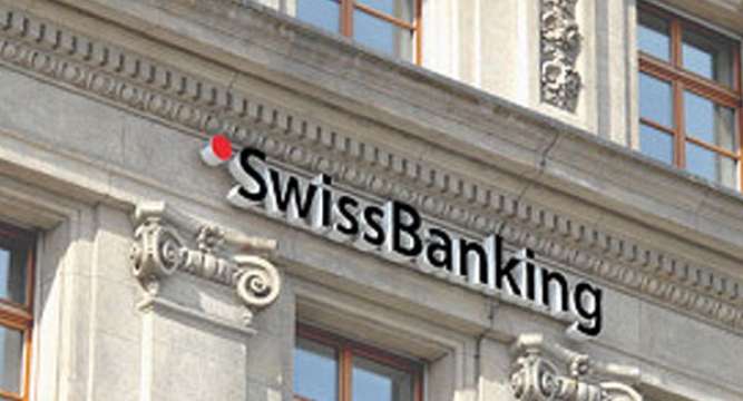 Swiss banks face withdrawals due to tax clampdown