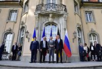 (L-R) Minister of Foreign Affairs of Ukraine Pavlo Klimkin, French Minister of Europe and Foreign Affairs Jean-Yves Le Drian, German Federal Minister for Foreign Affairs Heiko Maas and Russian Minister of Foreign Affairs Sergey Lavrov pose for a picture at Villa Borsig in Berlin on June 11, 2018, ahead of a Normandy Format meeting on the conflict in Ukraine. / AFP PHOTO / Tobias SCHWARZ