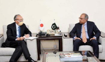 Ambassador of Japan to Pakistan H.E. Mr. Kuninori Matsuda calls on Adviser to the PM on Finance and Revenue Dr. Abdul Hafeez Shaikh in Islamabad on April 06, 2020.