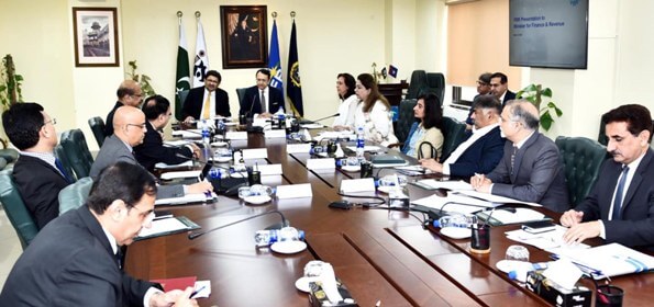 Federal Minister for Finance and Revenue Miftah Ismail chairing a briefing during his visit to FBR Headquarters in Islamabad on May 10th, 2022. Chairman FBR Asim Ahmad is also present