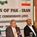 APP46-180822
ISLAMABAD: August 18 - Federal Minister for Commerce, Syed Naveed Qamar addressing a press conference along with Iranian Road & Urban Development Minister Rostam Gasemi at 21st session of Pakistan-Iran Joint Economic Commission (JEC). APP photo by Saleem Rana