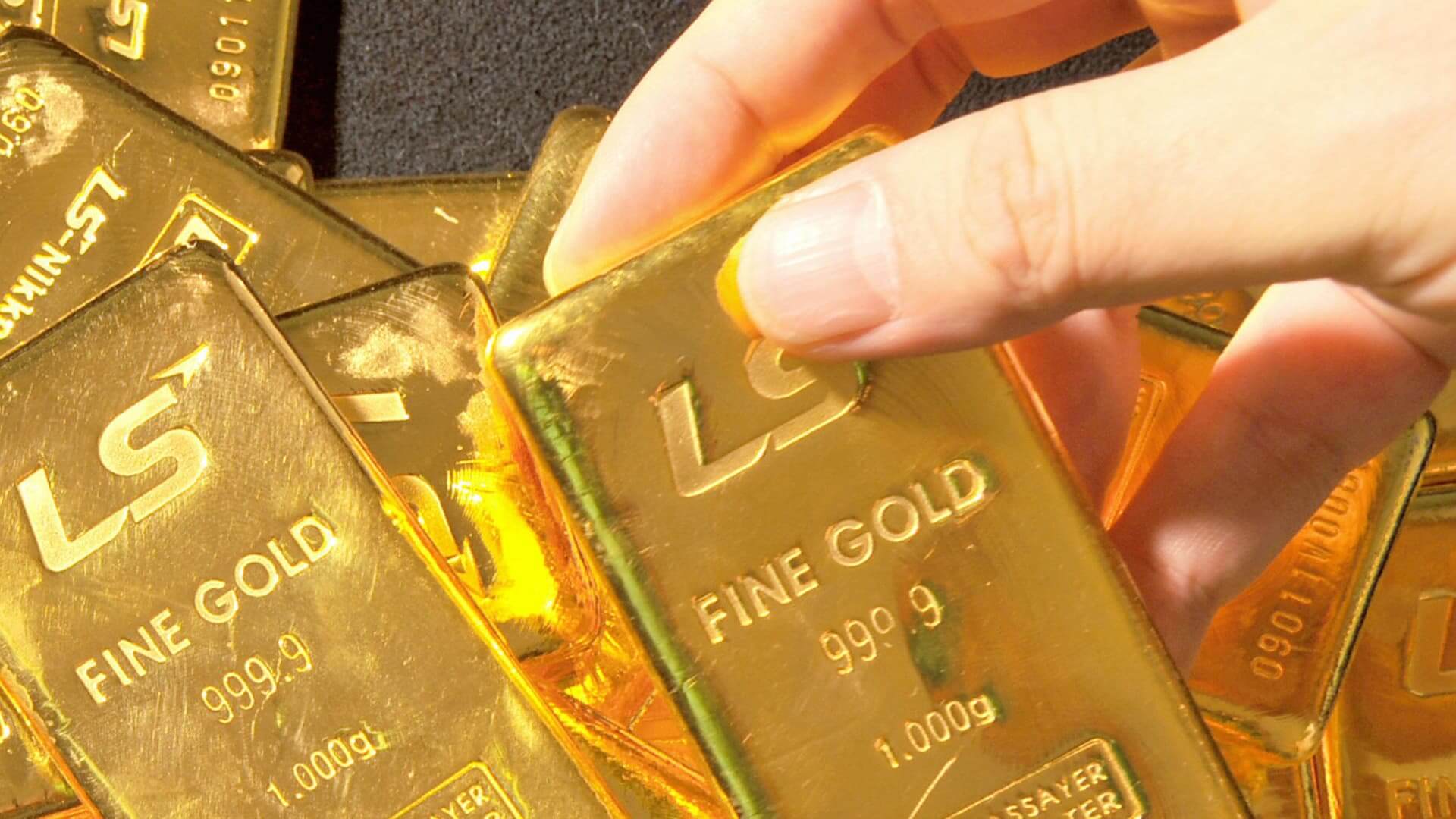 Золотовалютные резервы. Подешевела или подорожало золото. Почему золото стало деньгами. Почему золото назвали золотом