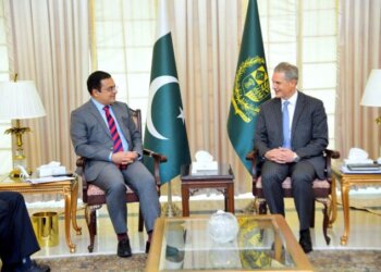 APP51-020724
ISLAMABAD: July 02 - The Ambassador of Jordan to Pakistan, Dr. Maen Khreasat calls on to the Minister for Economic Affairs, Mr. Ahad Khan Cheema. APP/TZD/FHA