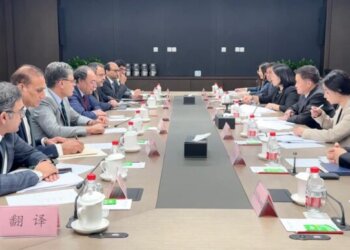 Senator Muhammad Aurangzeb Federal Minister for Finance & Revenue and Sardar Awais Ahmad Khan Laghari Minister for Energy (Power Division) held meeting with Mr. Pan Gongsheng, Governor Peoples Bank of China (PBoC) and Cao Yuanyuan Deputy Secretary-General of National Association of Financial Market Institutional Investors (NAFMII) at PBoC Headquarters in Beijing on July 26, 2024.