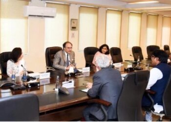 Federal Minister for Finance & Revenue Senator Muhammad Aurangzeb in a meeting with the representatives of Rice Exporters Association of Pakistan (REAP) in Islamabad on 10th July, 2024.