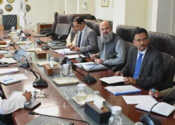 Islamabad: August 20, 2024: Federal Minister for Commerce Jam Kamal Khan meets with the Sectoral Council, urging comprehensive reforms to boost Pakistan's Gems and Jewelry industry.