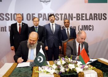 Islamabad: September 24, 2024: Federal Minister for Commerce Jam Kamal Khan and Belarusian Minister of Energy Aleksei Kushnarenko co-chair the 7th Joint Ministerial Commission, signing the Protocol and MoUs between the both countries.