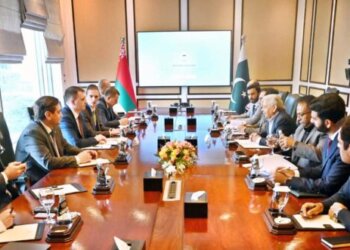 APP18-251124
ISLAMABAD: November 25 - Federal Minister for Industries and Production Rana Tanveer Hussain meeting with Minister of Industry Belarus, Aliaksandr Yafimau. APP/SMR/TZD