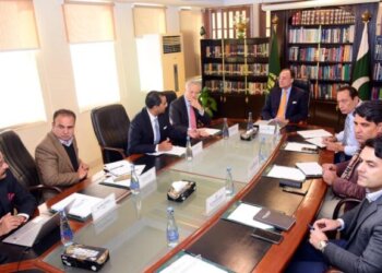Islamabad: 15th January, 2025: Federal Minister for Finance and Revenue, Senator Muhammad Aurangzeb, chairs a meeting with the leadership of the Pakistan Microfinance Investment Company (PMIC). The PMIC delegation was led by Mr. Naveed A. Khan, Chairman PMIC.