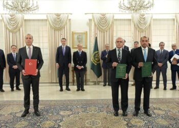 Islamabad : Prime Minister Muhammad Shehbaz Sharif and Alparslan Bayraktar, Minister of Energy and Natural Resources of the Republic of Turkiye witness exchange of MoUs/agreements between Turkiye and Pakistan in the field of Petroleum (Tuesday, 2 December, 2025).